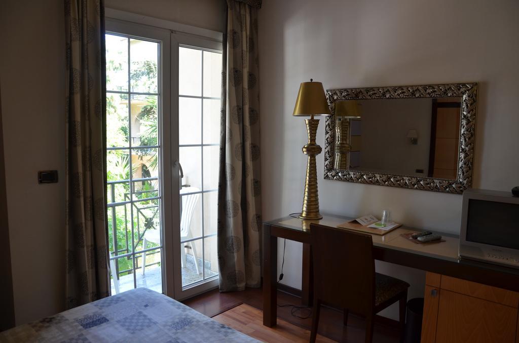 Regent Beach Hotel & Apartments Ρέτζιο ντι Καλάμπρια Εξωτερικό φωτογραφία
