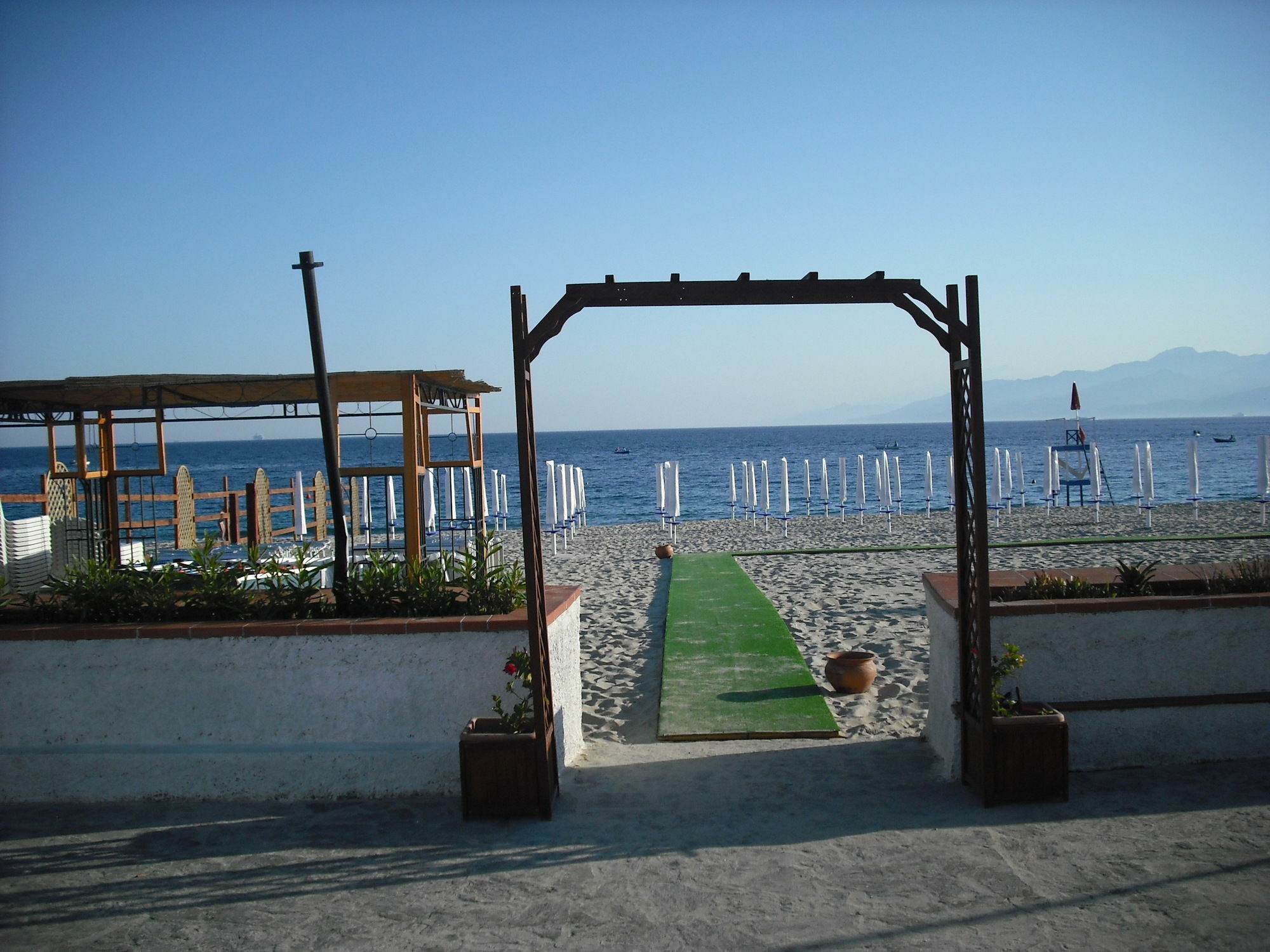 Regent Beach Hotel & Apartments Ρέτζιο ντι Καλάμπρια Εξωτερικό φωτογραφία